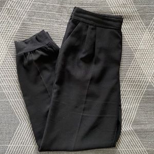 GAP Pleated-front Black Joggers